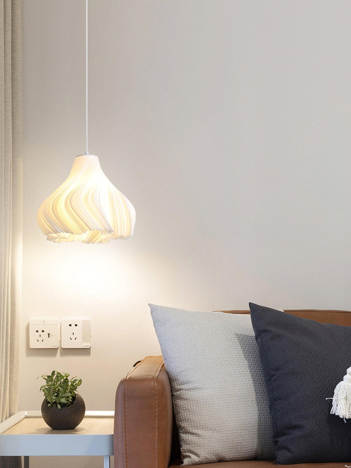 Cardenaria Acrylic Pendant Light-Moonnatur