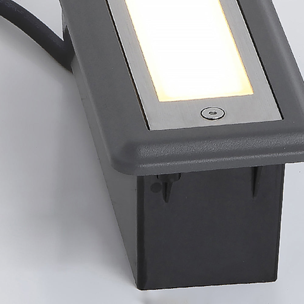 Elsenford Metal Outdoor Light-Moonnatur