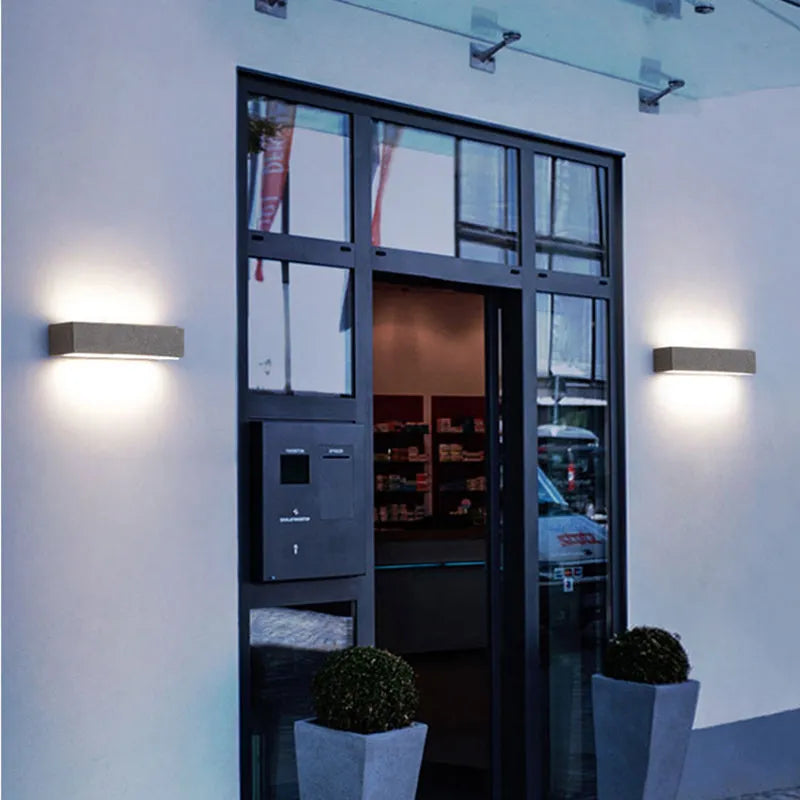 Fyra LED Outdoor Wall Lamp, Black & White - Neutralighting