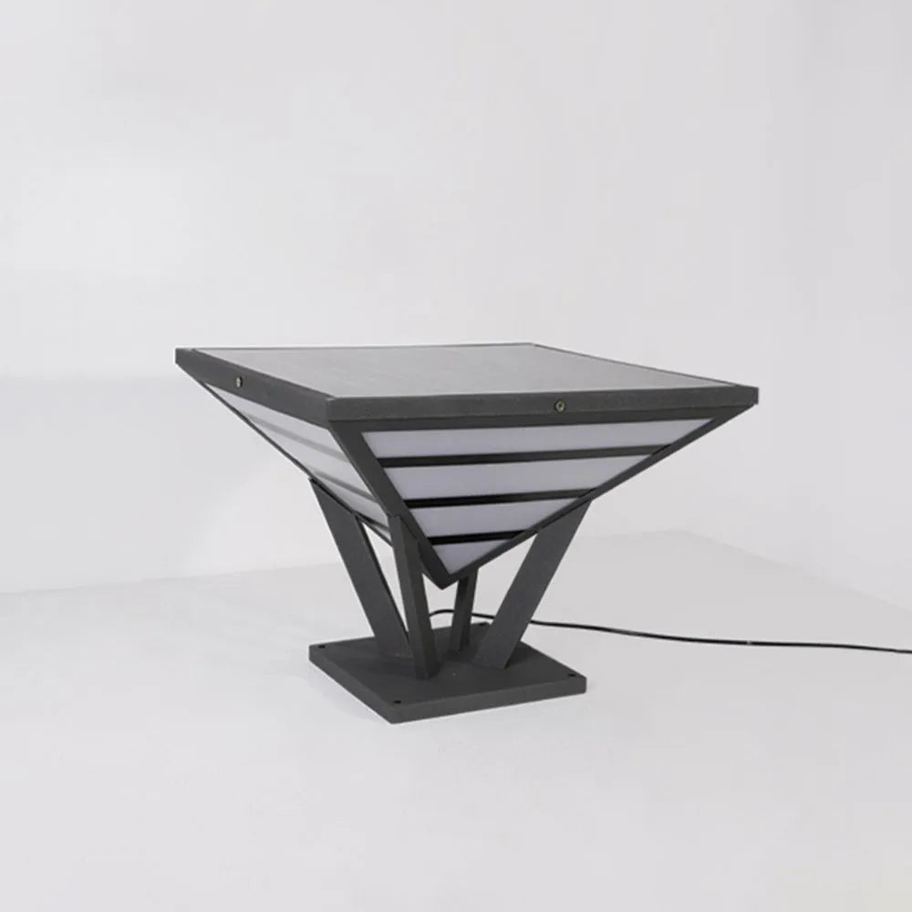 Quenelwick Metal Pillar Light-Moonnatur
