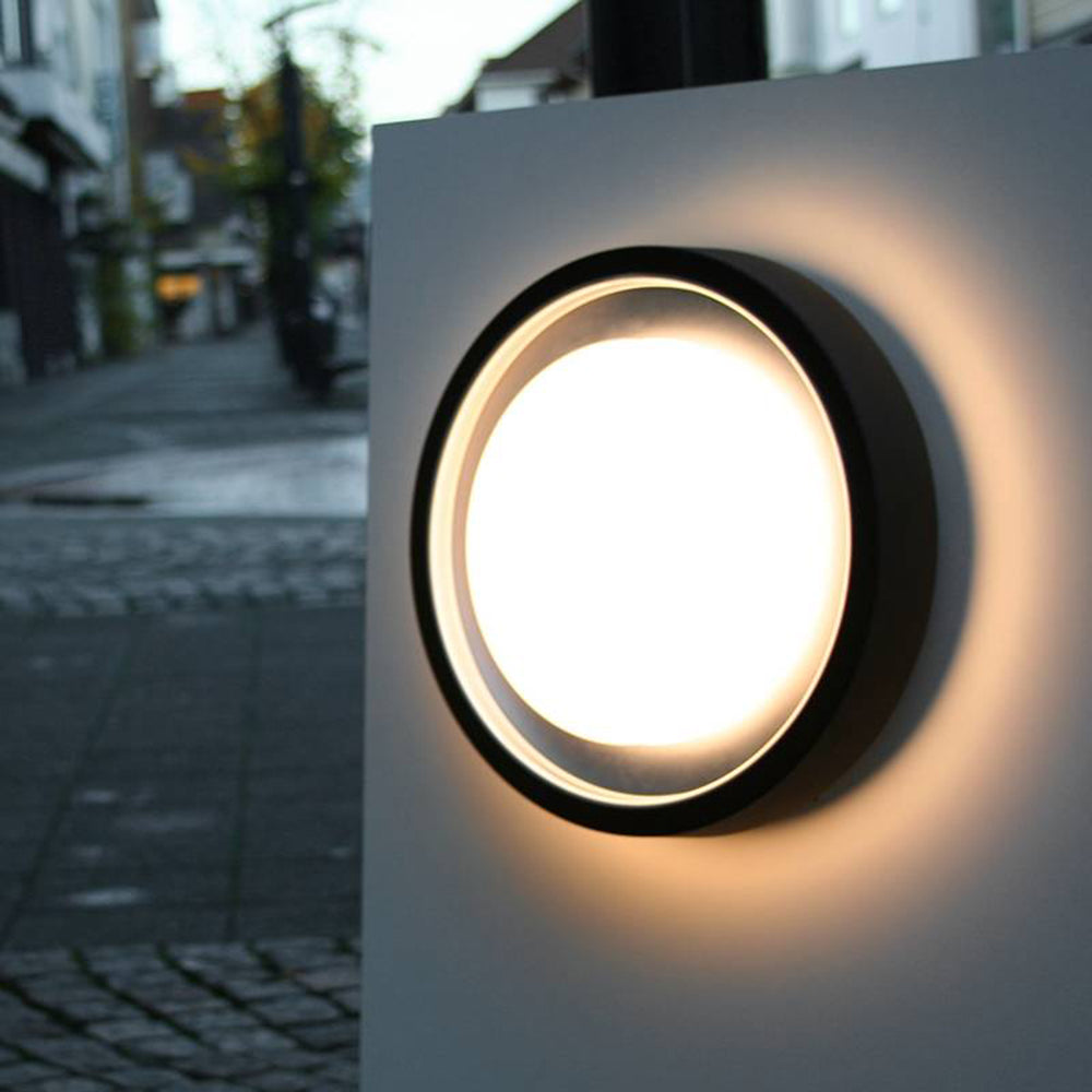 Ulvenden Metal Wall Light-Moonnatur