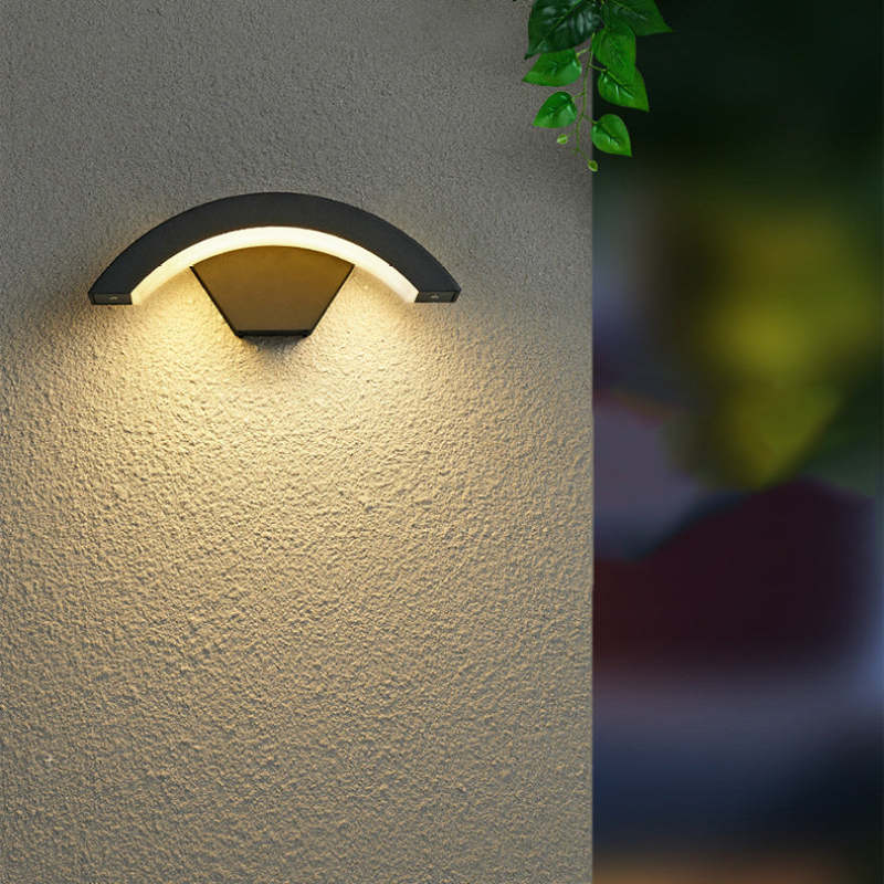 Elvon Nordic Arc Waterproof LED Outdoor Wall Lamp, Black - Neutralighting