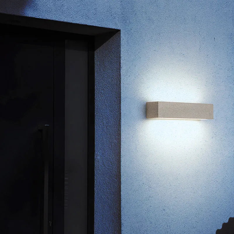 Fyra LED Outdoor Wall Lamp, Black & White - Neutralighting