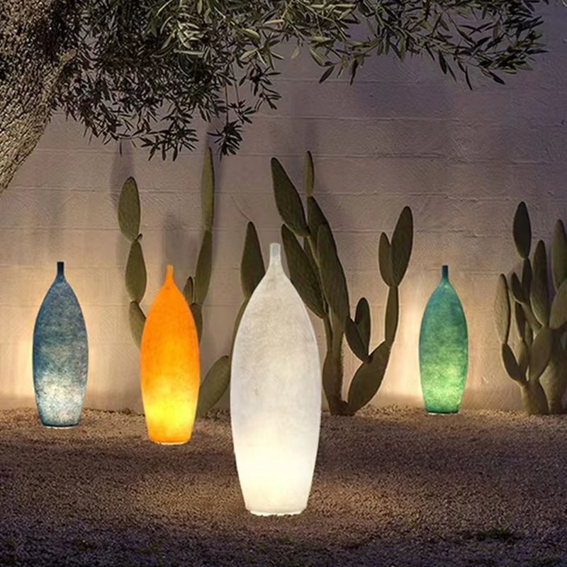Laderonna Resin Floor Lamp-Moonnatur