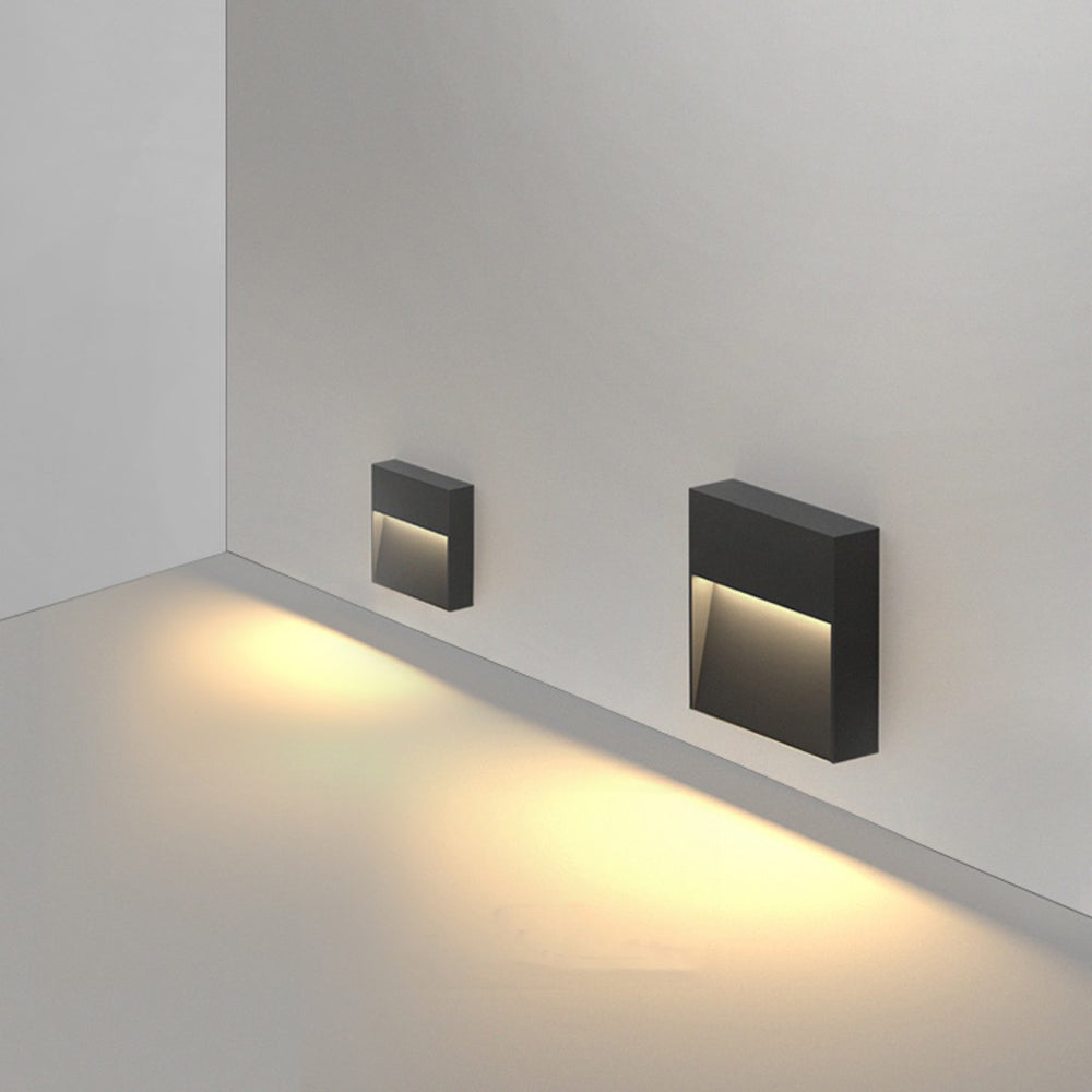 Kilvenoria Metal Outdoor Light-Moonnatur