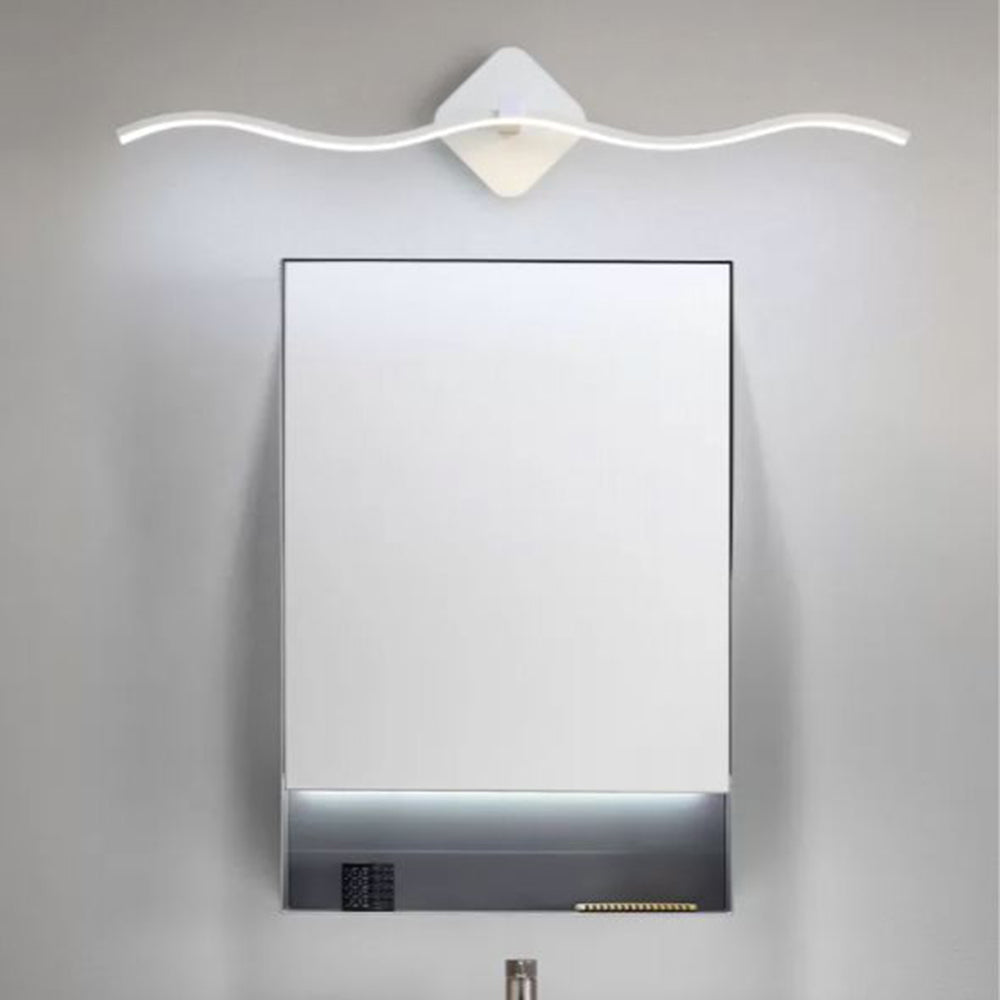 Whitenenna Metal Wall Light-Moonnatur