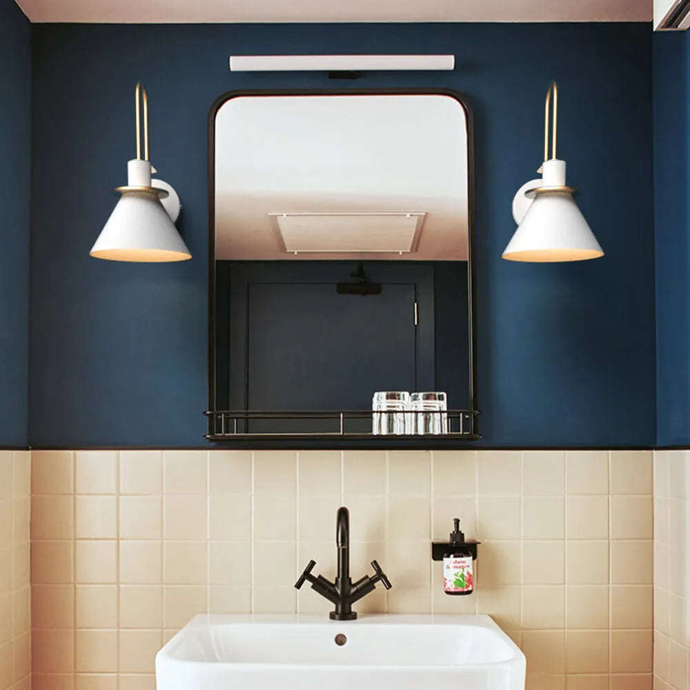 Ferrowholm Metal Wall Light-Moonnatur