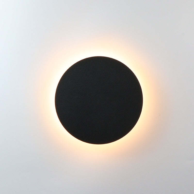 Klyne Minimalist Round/Square Outdoor Wall Lamp LED, Black/White - Neutralighting