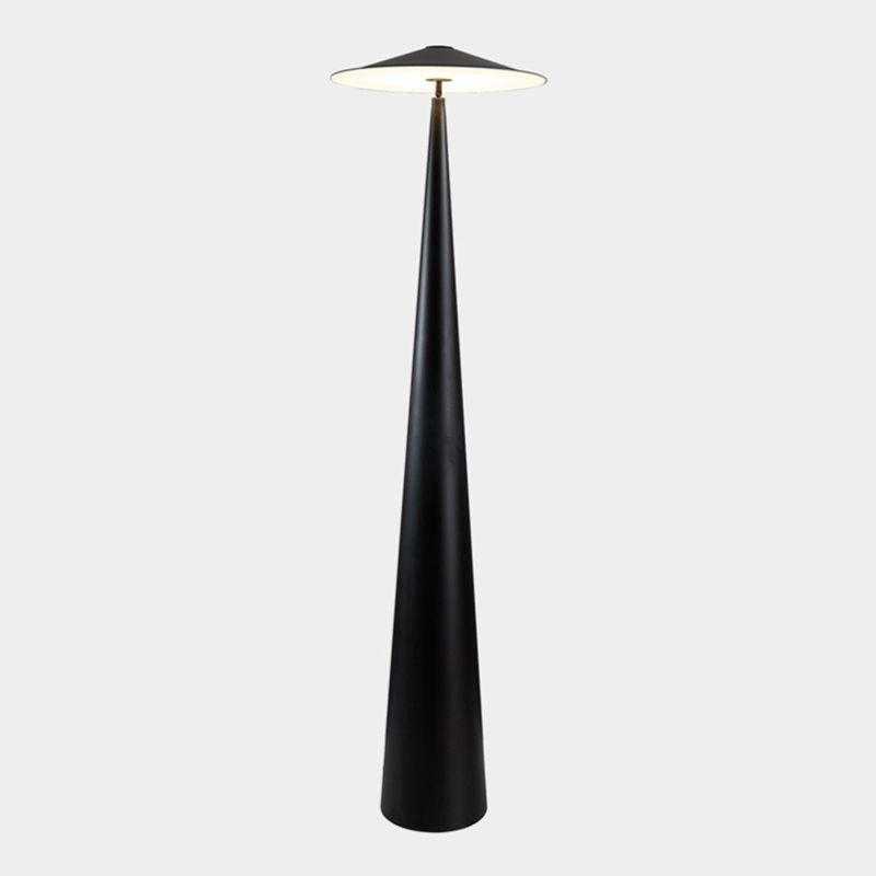 Penrelevia Metal Floor Lamp-Moonnatur