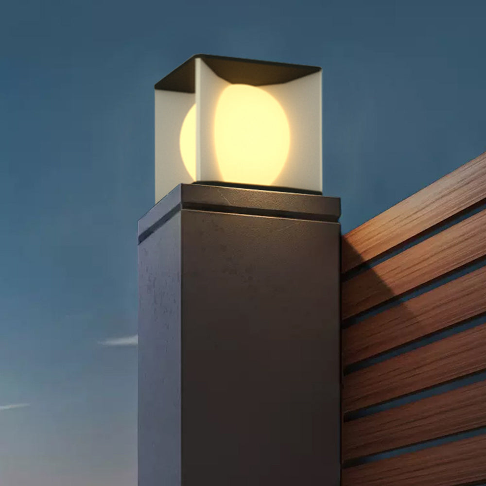 Larenwynne Acrylic Outdoor Light-Moonnatur