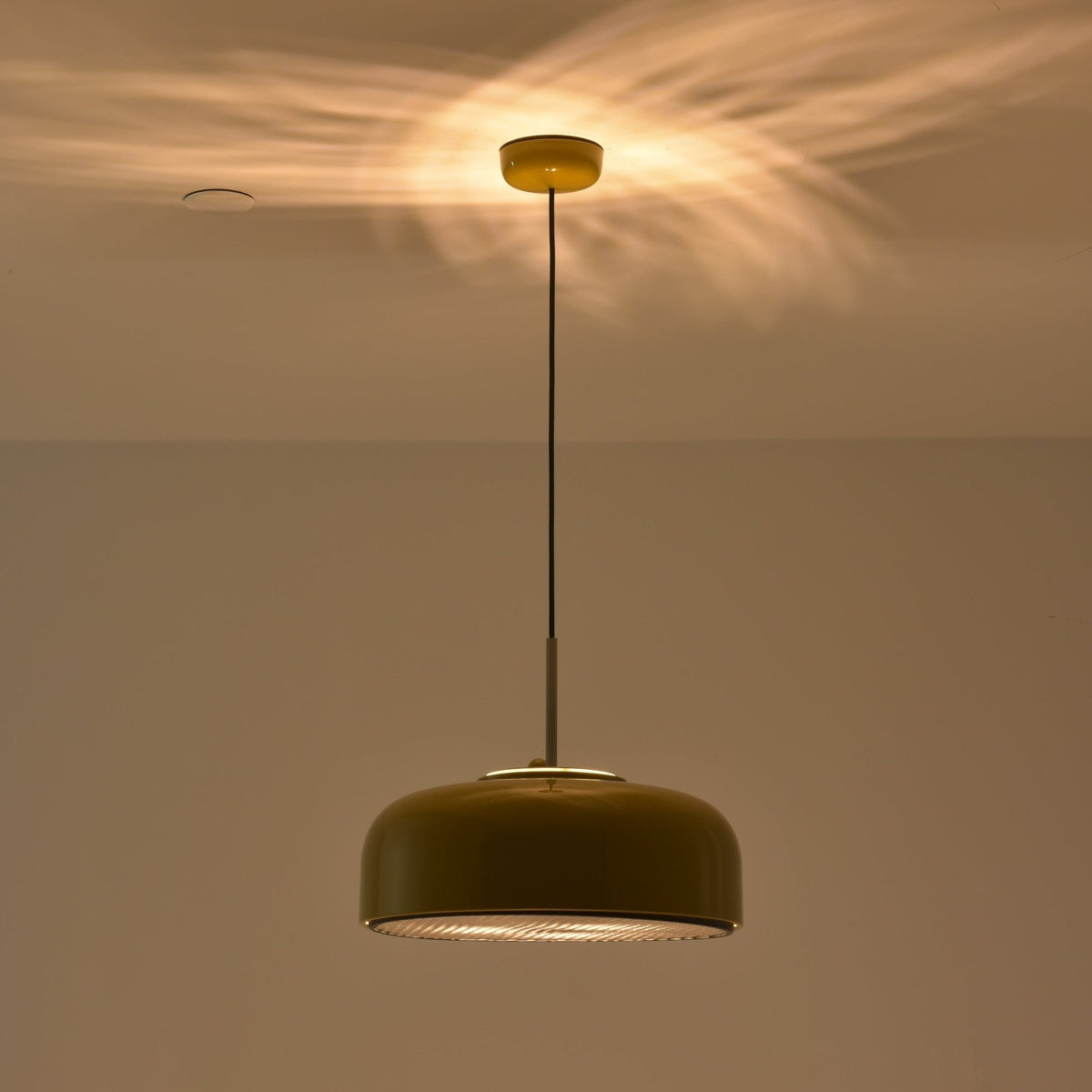 Sorenara Aluminium Pendant Light-Moonnatur