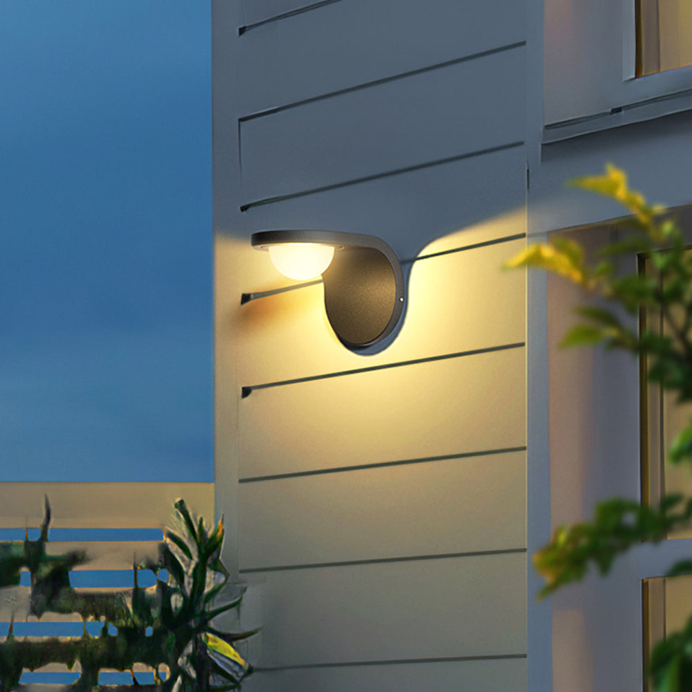 Aubereth Acrylic Wall Light-Moonnatur