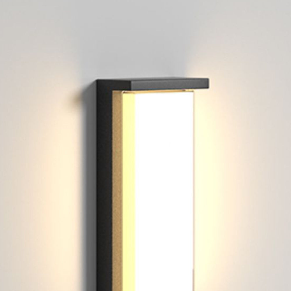 Renverhaven Acrylic Wall Light-Moonnatur