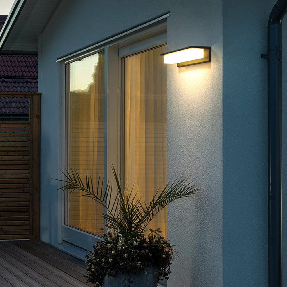 Redrenwood Acrylic Wall Light-Moonnatur