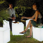 Cardelara Polyethylene Outdoor Light-Moonnatur