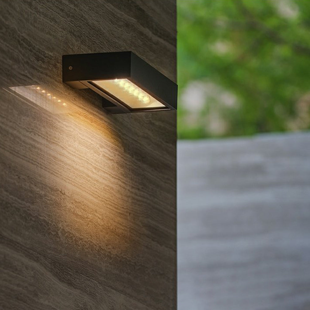 Beldenonna Acrylic Wall Light-Moonnatur