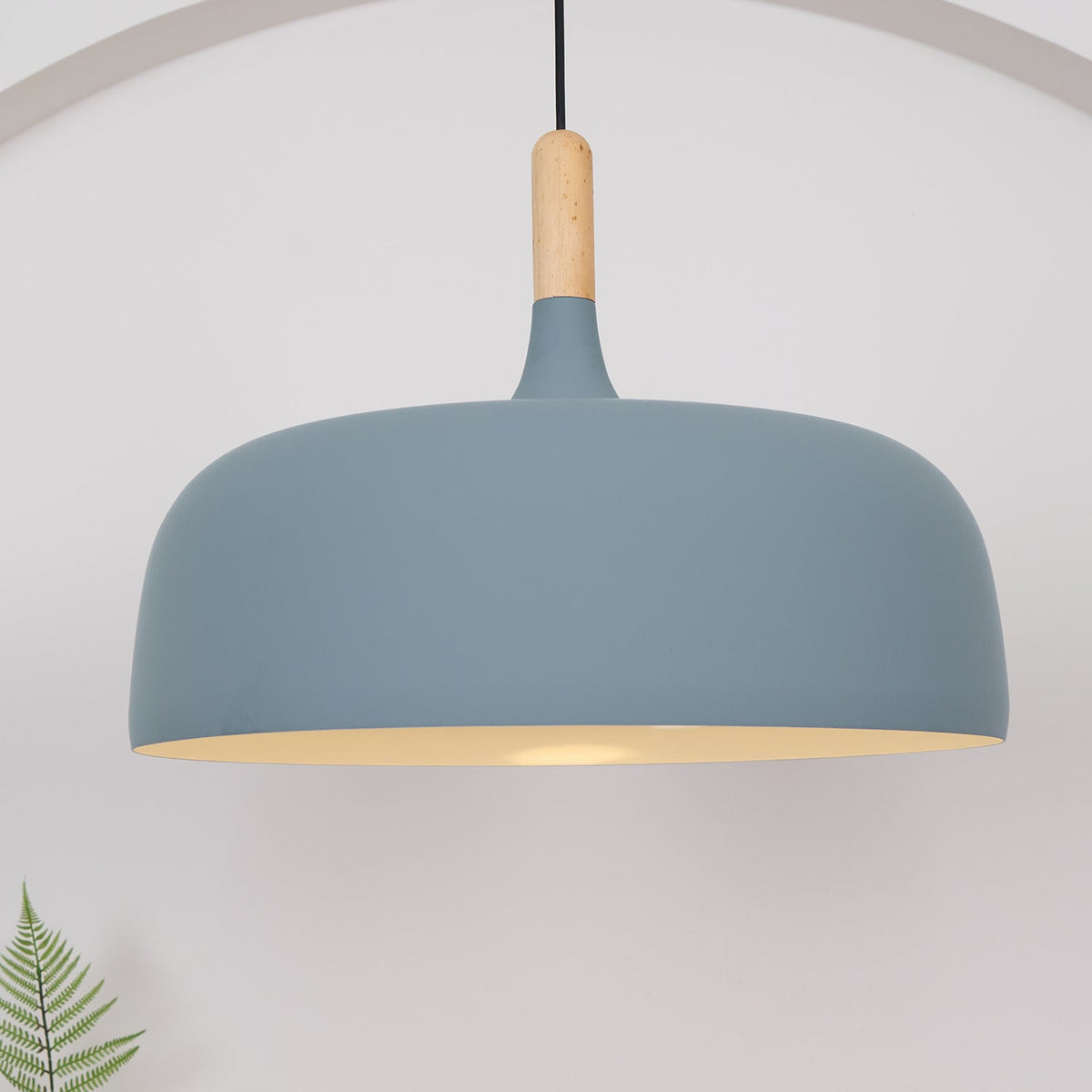 Xovelia Zinc Alloy Pendant Lamp-Moonnatur
