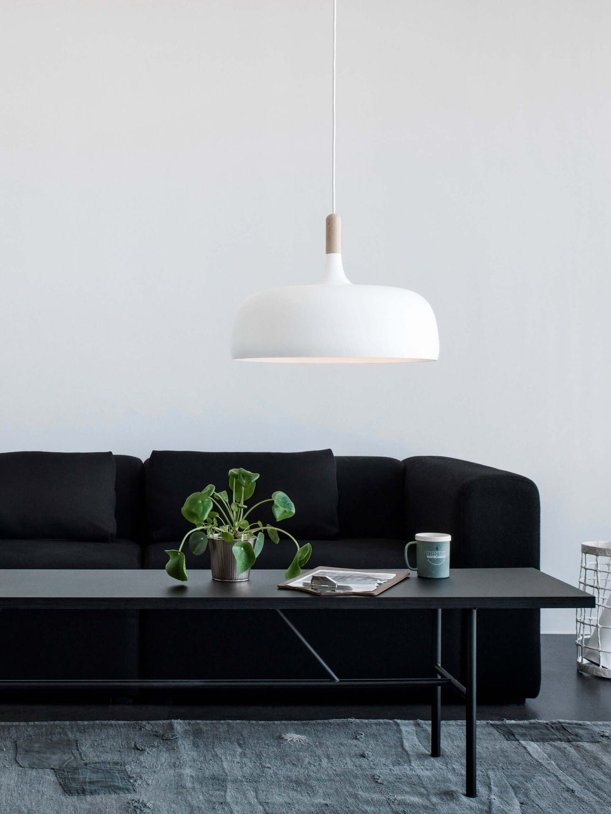 Xovelia Zinc Alloy Pendant Lamp-Moonnatur