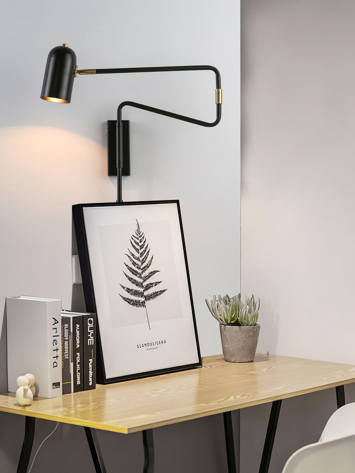 Davelora Metal Wall Light-Moonnatur
