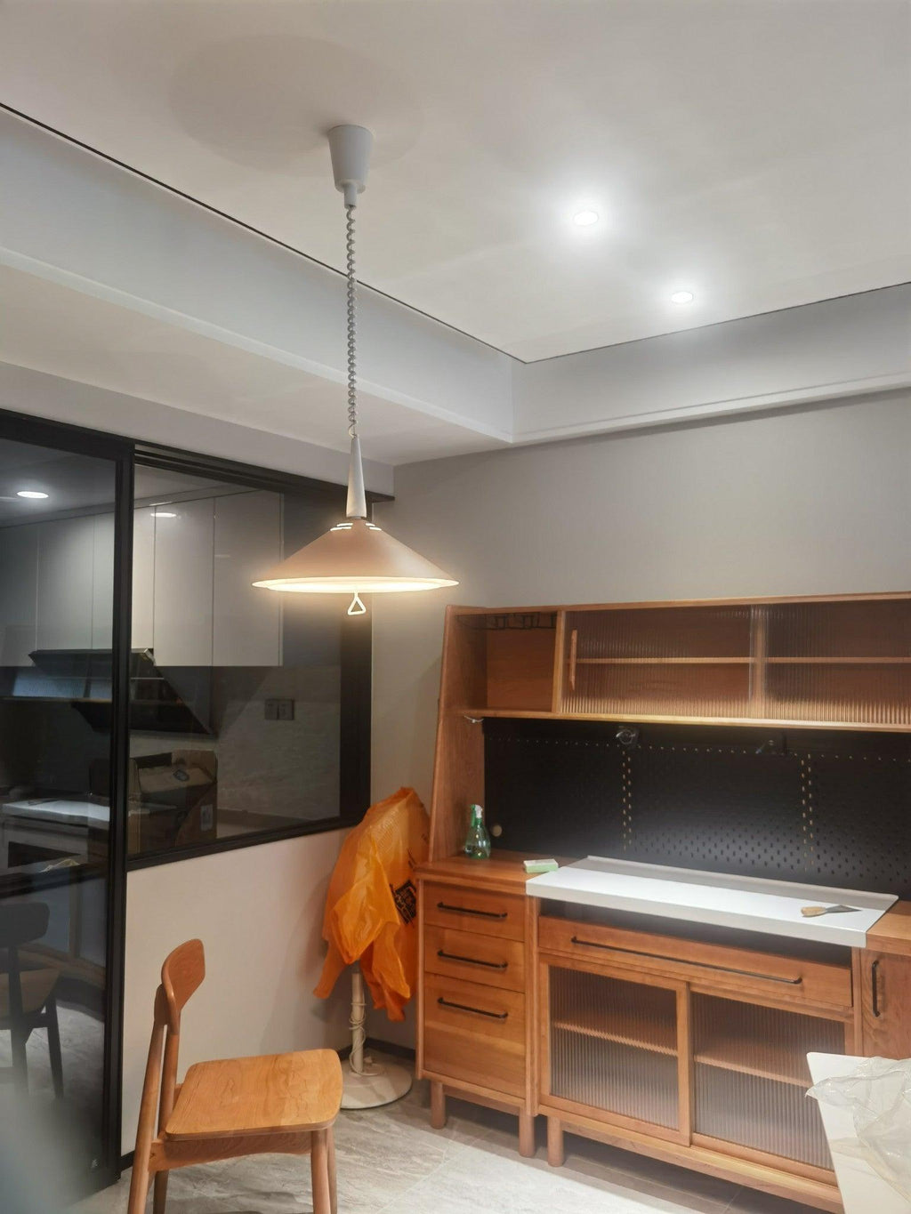 Everora Iron Pendant Light-Moonnatur
