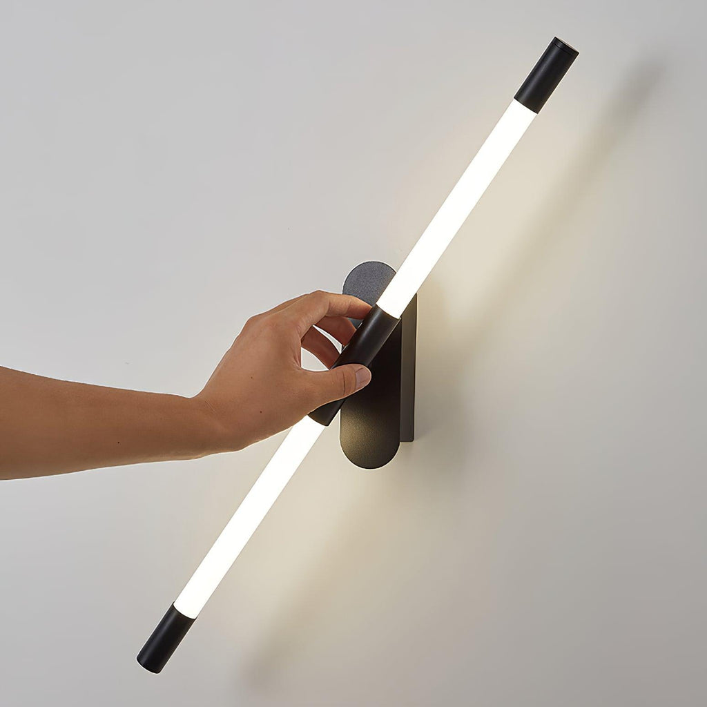 Ulvenwyn Acrylic Wall Light-Moonnatur