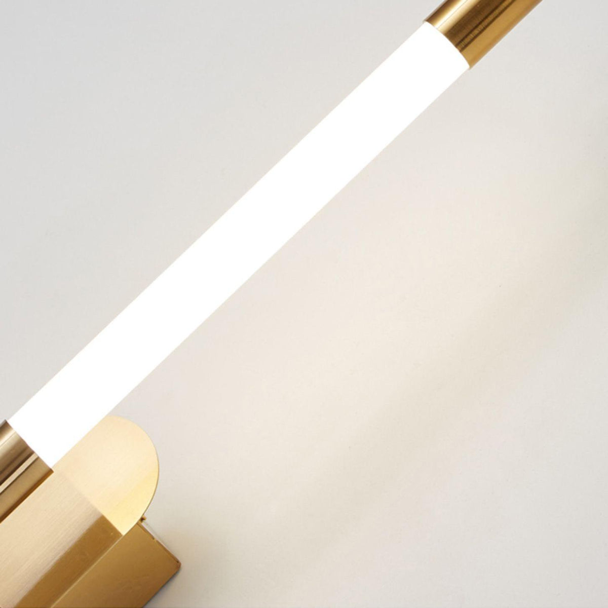 Ulvenwyn Acrylic Wall Light-Moonnatur