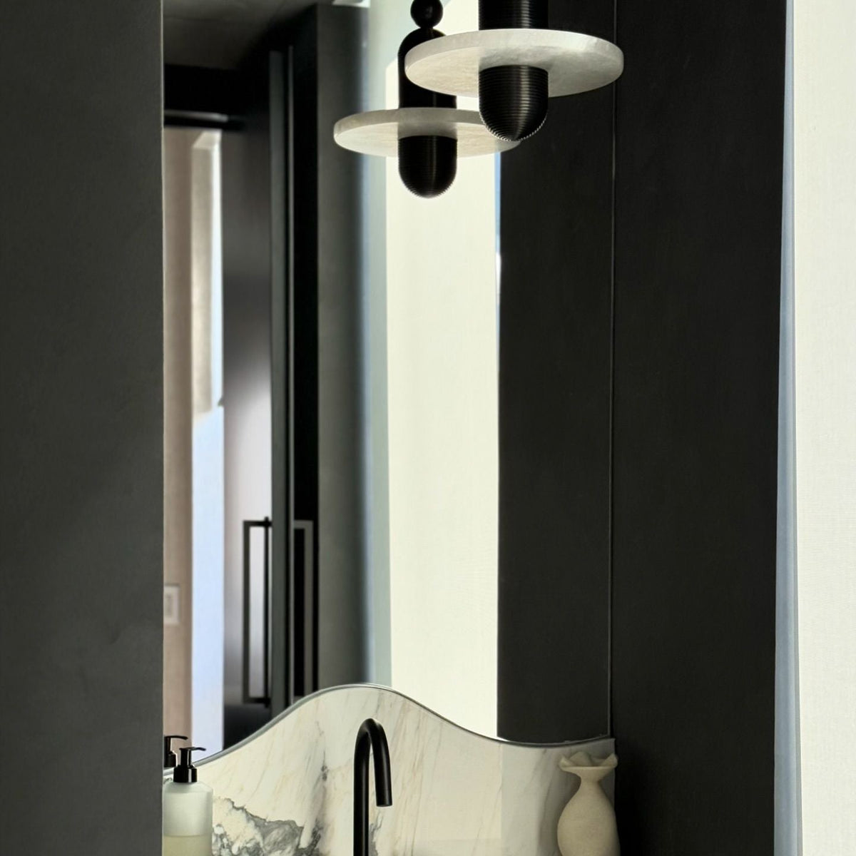 Quenelwynne Alabaster Pendant Light-Moonnatur