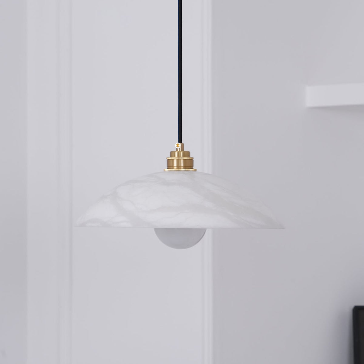 Redrenden Alabaster Pendant Light-Moonnatur