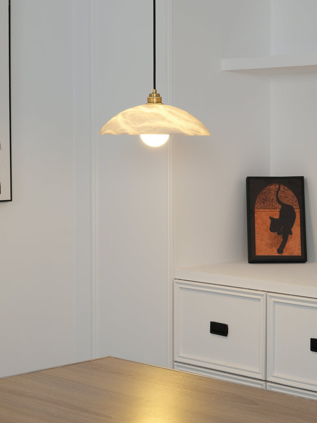 Penrelwyn Alabaster Pendant Light-Moonnatur