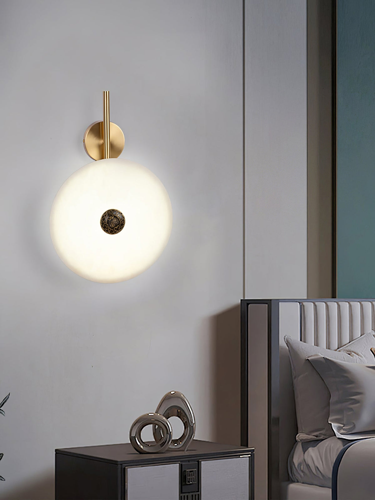 Oreniel Alabaster Wall Light-Moonnatur