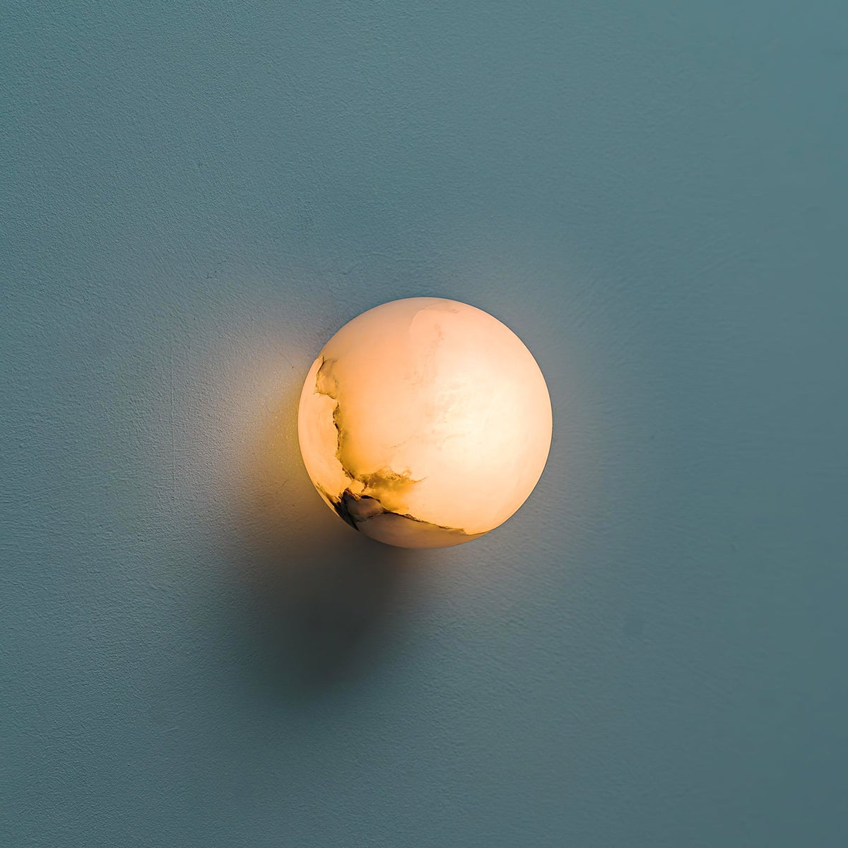 Mardenevia Alabaster Wall Light-Moonnatur