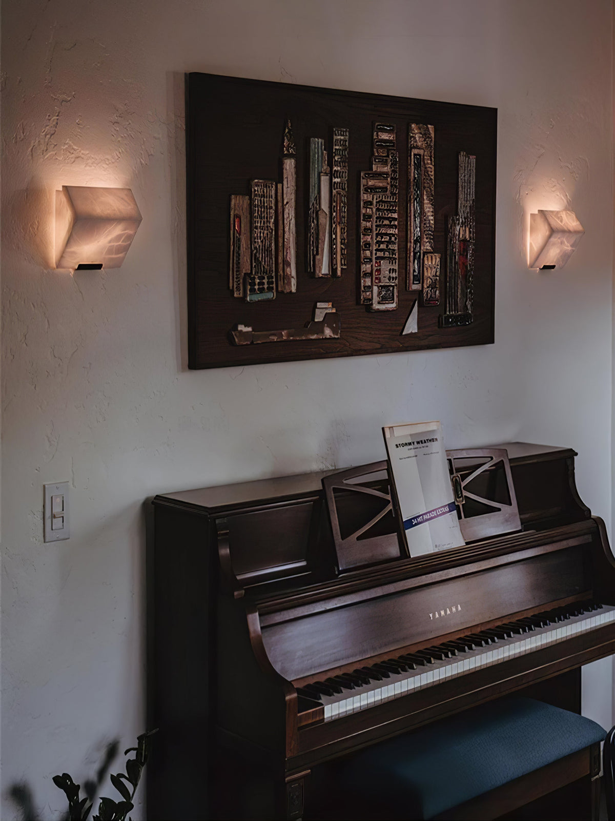 Faldenora Alabaster Wall Light-Moonnatur