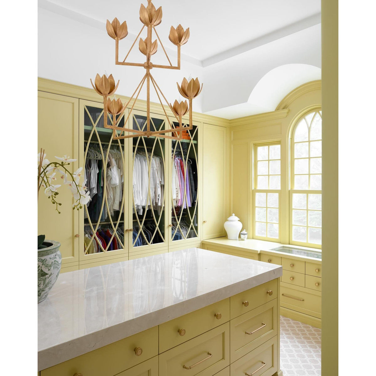 Lindellark Brass Chandelier-Moonnatur