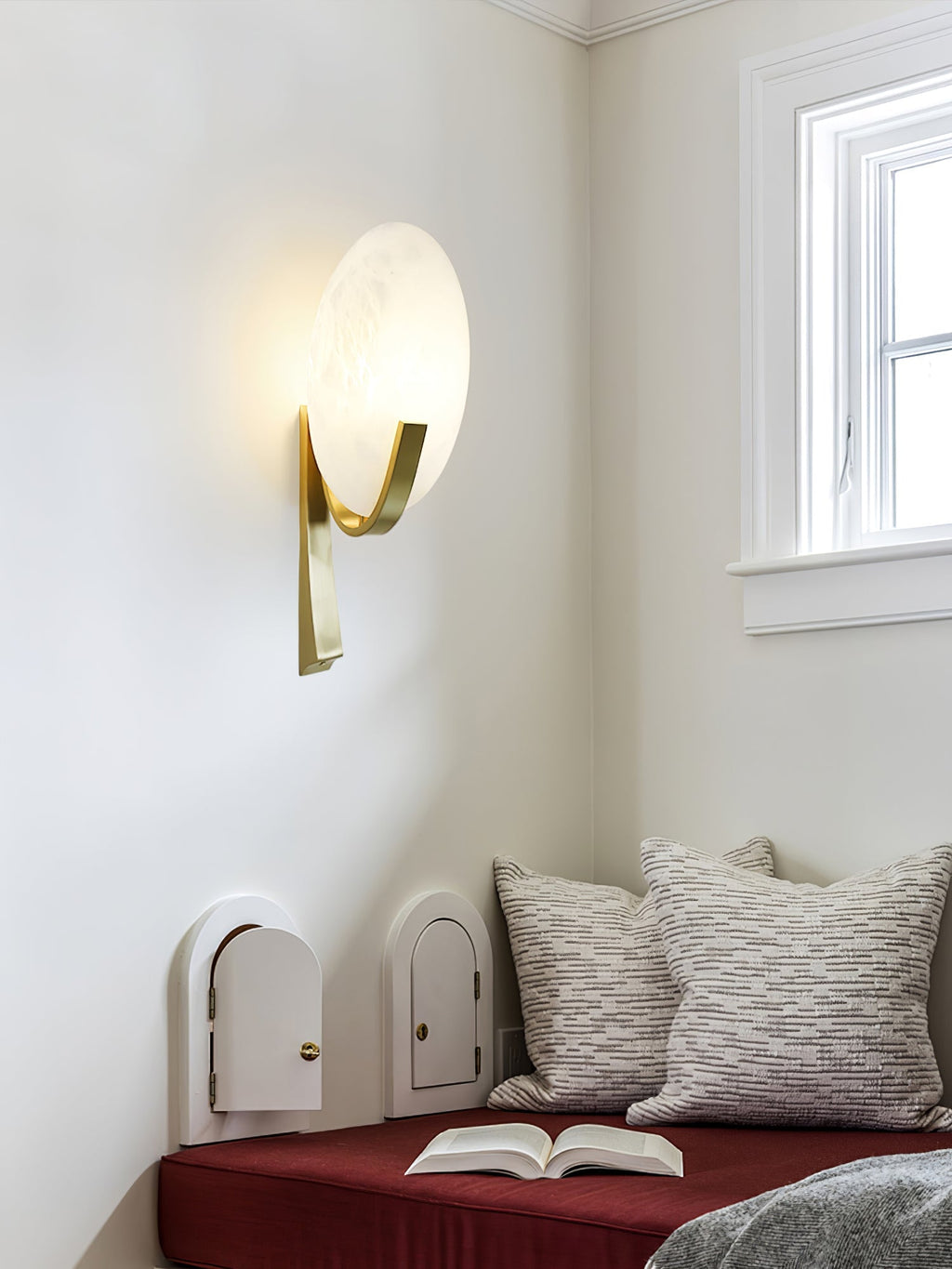 Redrenwynne Alabaster Wall Light-Moonnatur
