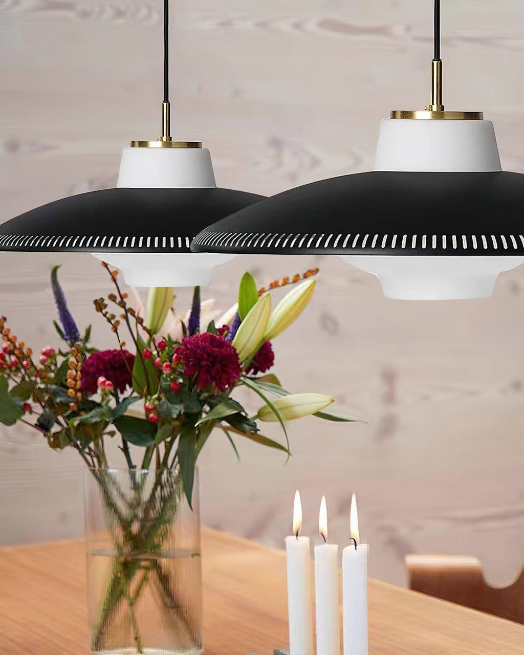 Ravelena Glass Pendant Light-Moonnatur