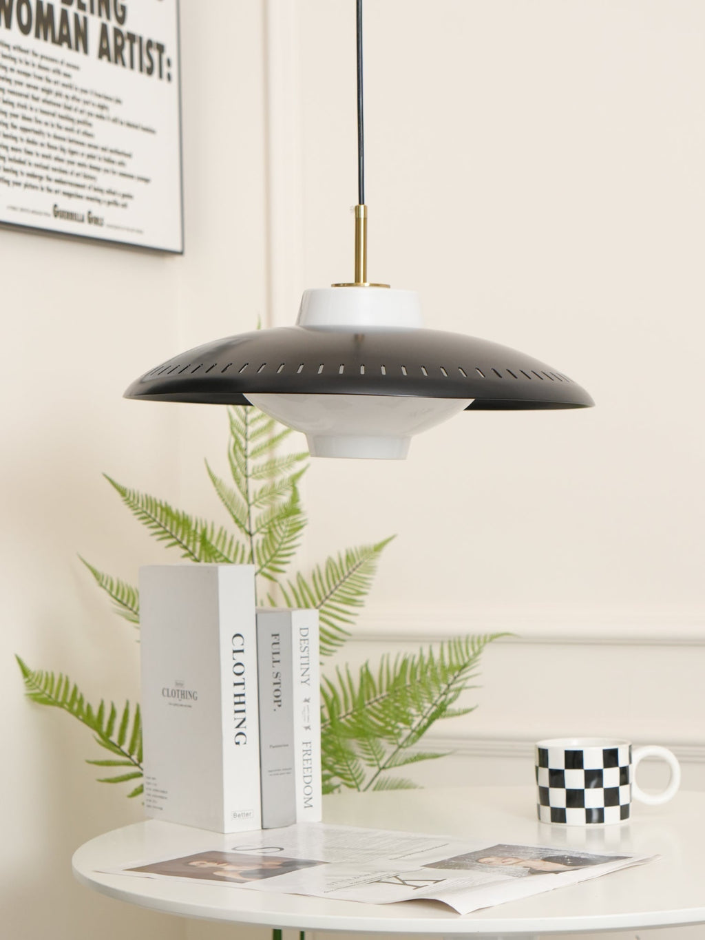 Ravelena Glass Pendant Light-Moonnatur