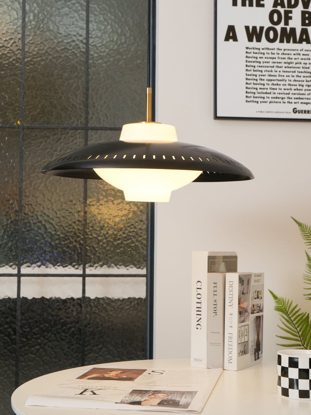 Ravelena Glass Pendant Light-Moonnatur
