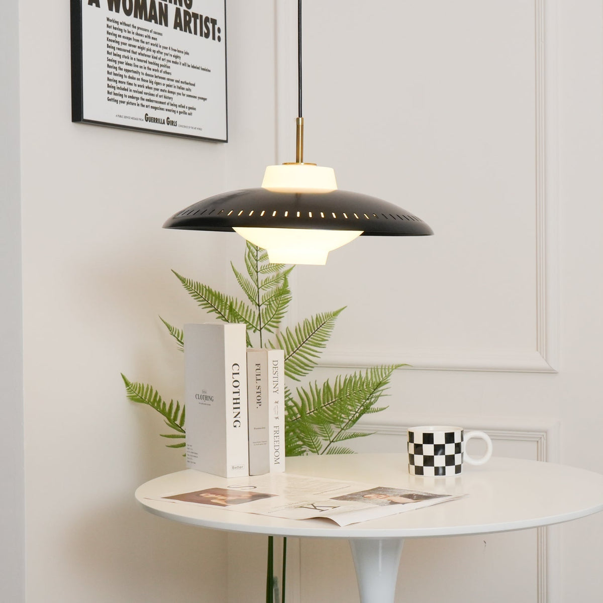 Ravelena Glass Pendant Light-Moonnatur