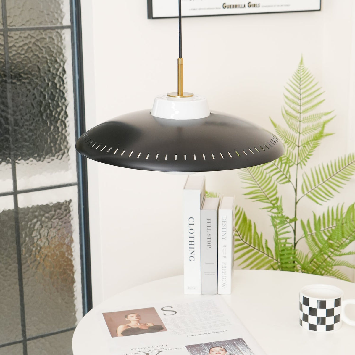 Ravelena Glass Pendant Light-Moonnatur