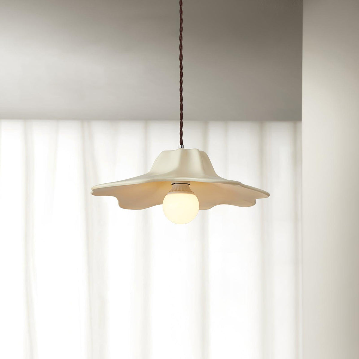 Oveline Resin Pendant Lamp-Moonnatur