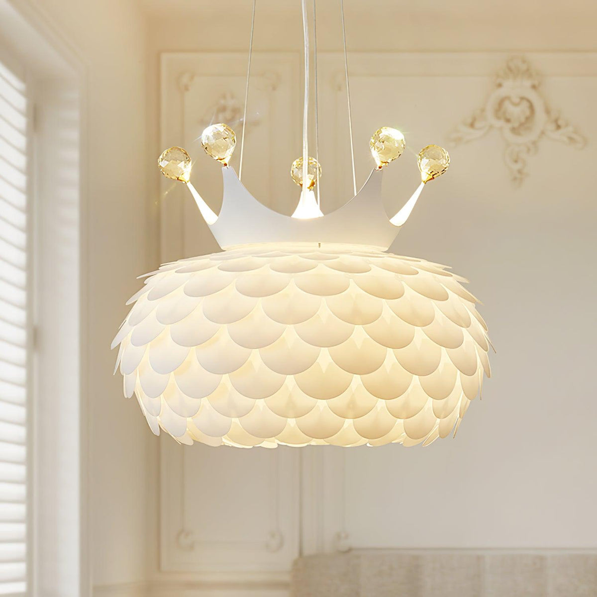 Dulcavelle Crystal Pendant Light-Moonnatur