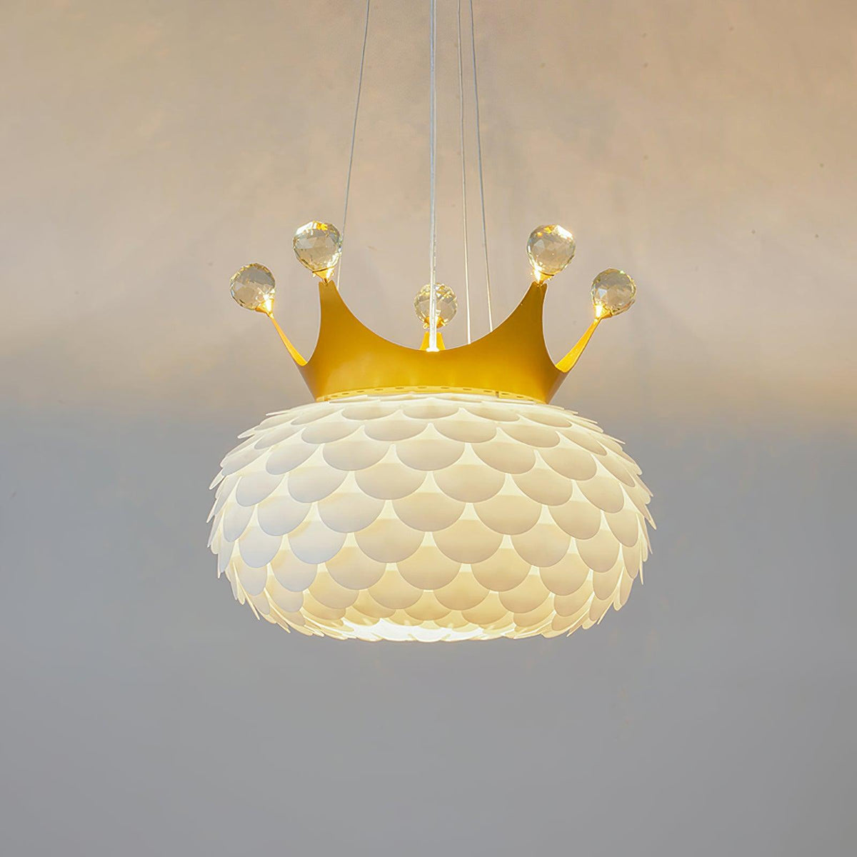 Dulcavelle Crystal Pendant Light-Moonnatur