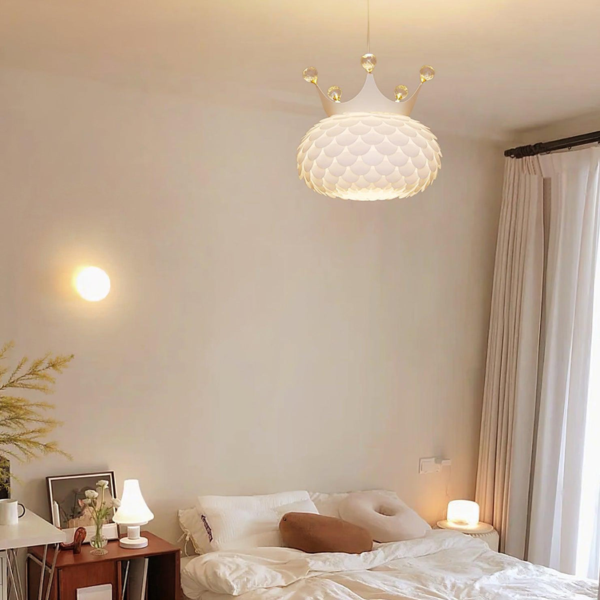 Dulcavelle Crystal Pendant Light-Moonnatur