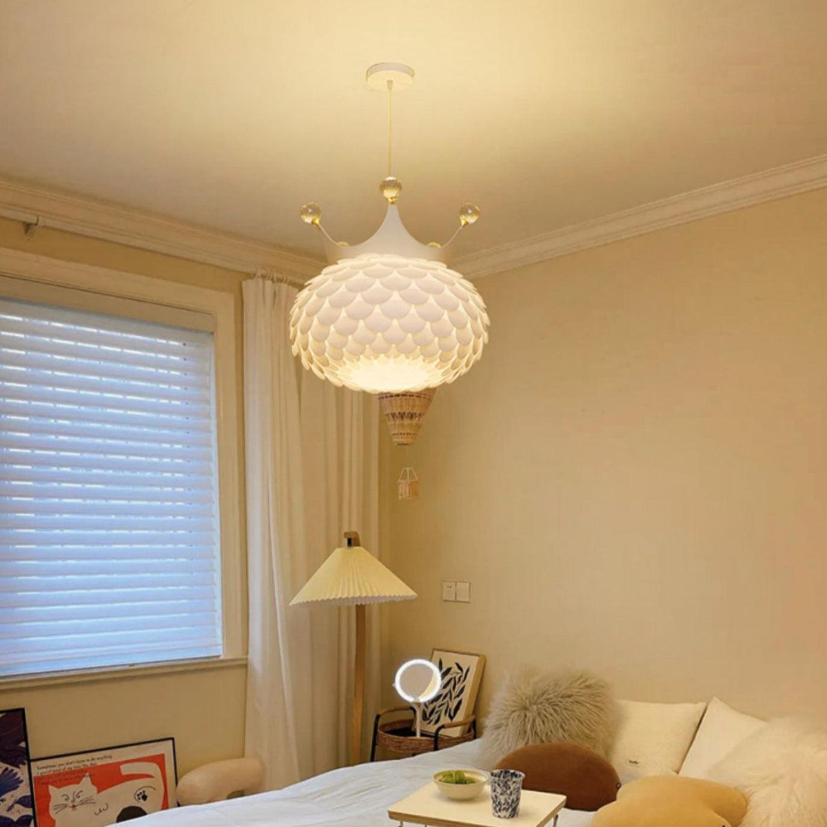 Dulcavelle Crystal Pendant Light-Moonnatur