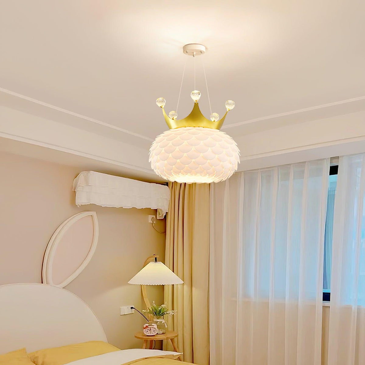 Dulcavelle Crystal Pendant Light-Moonnatur