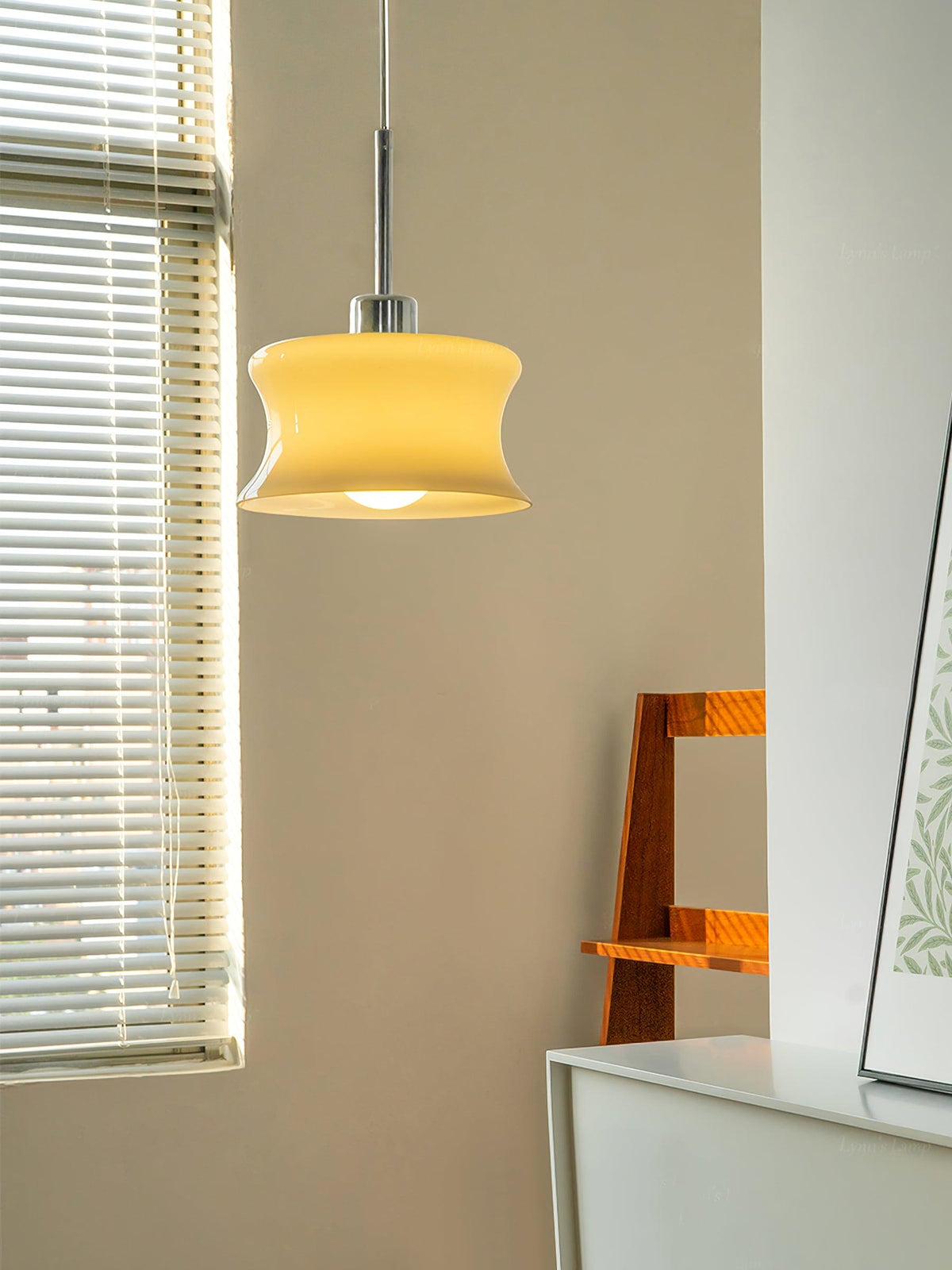 Ralenora Glass Pendant Light-Moonnatur