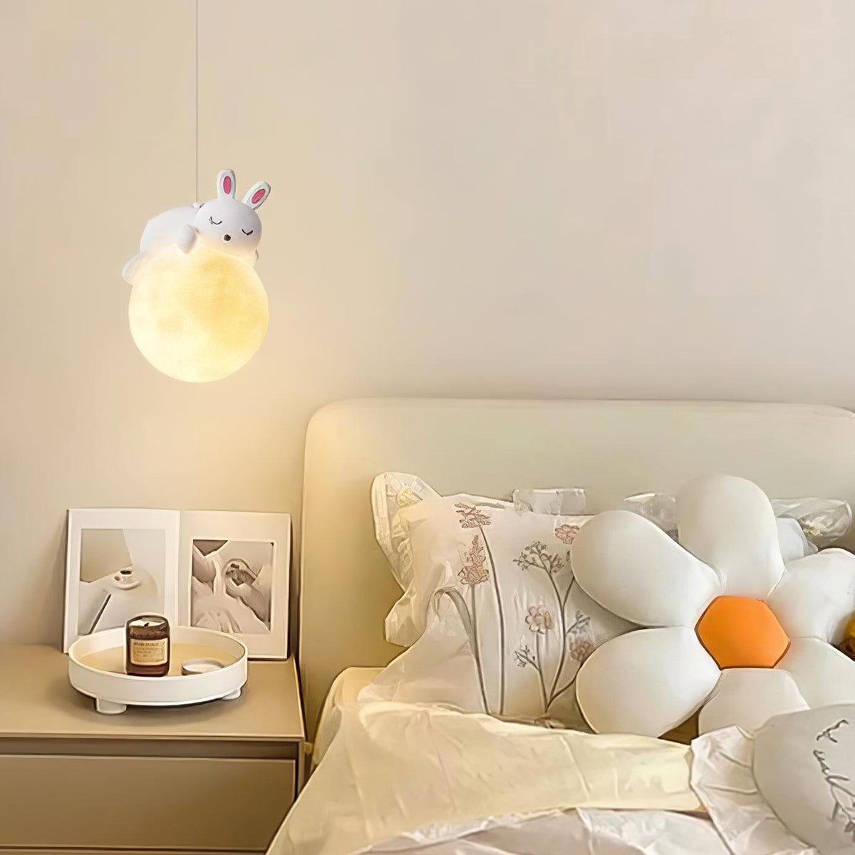 Omerin Resin Pendant Lamp-Moonnatur
