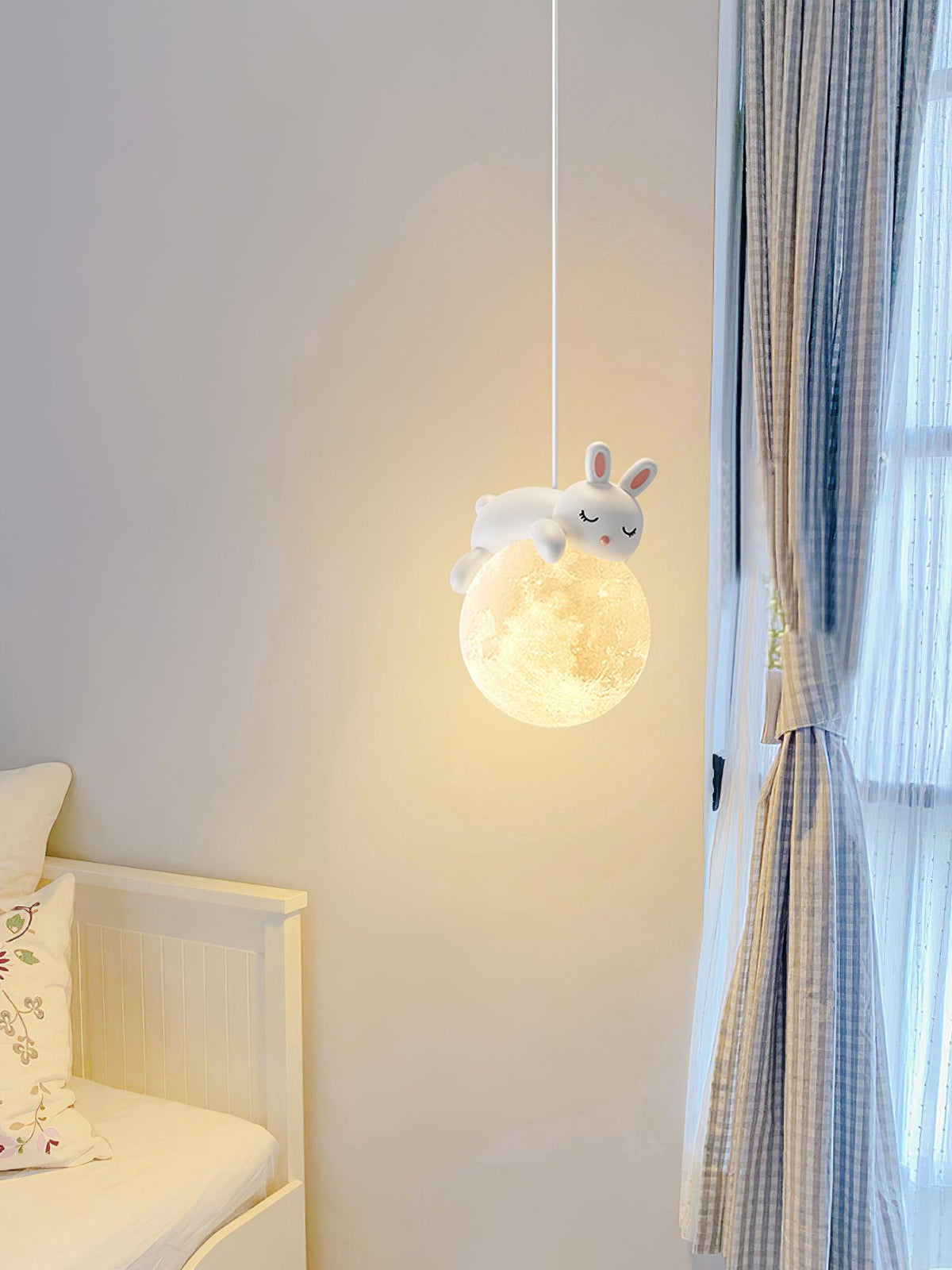 Omerin Resin Pendant Lamp-Moonnatur