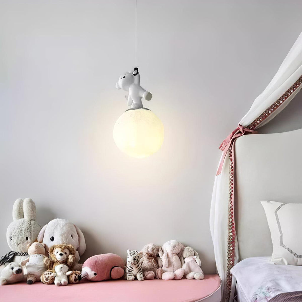 Qirena Resin Pendant Light-Moonnatur