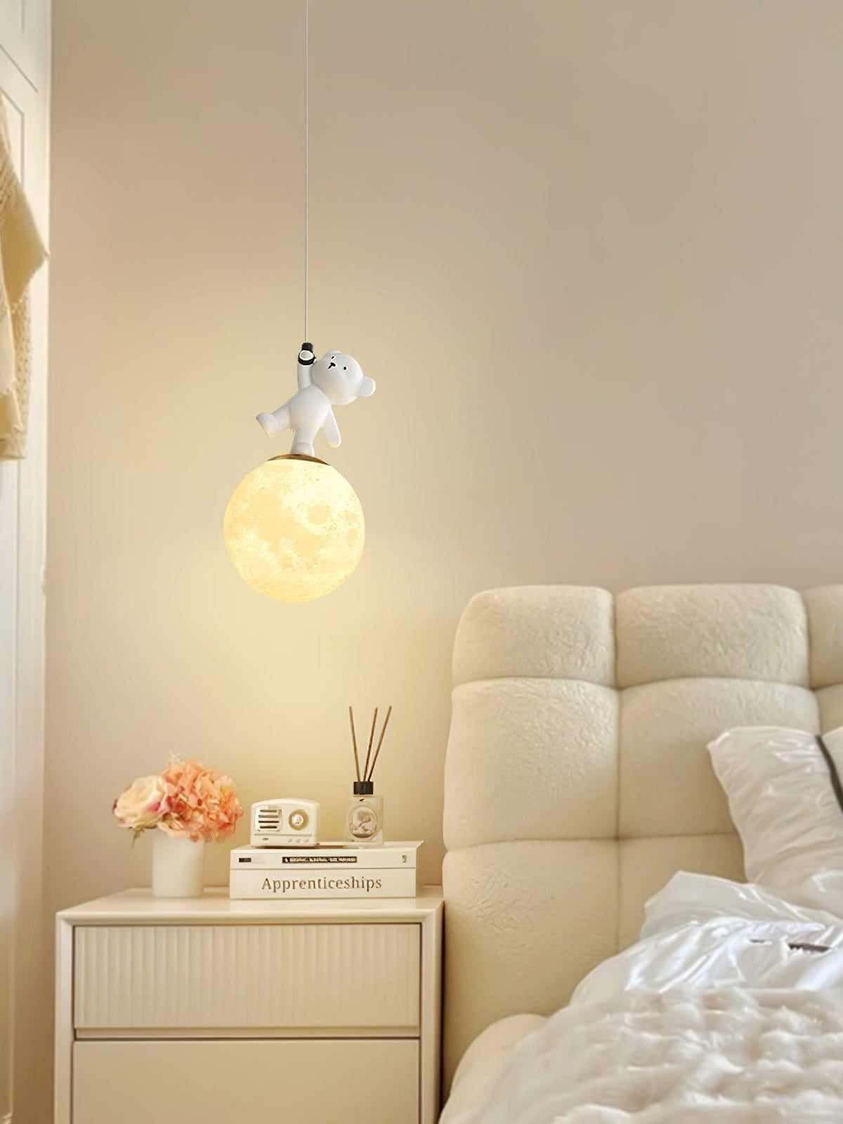 Qirena Resin Pendant Light-Moonnatur